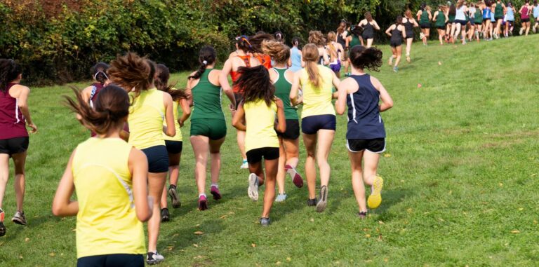 Girls running track